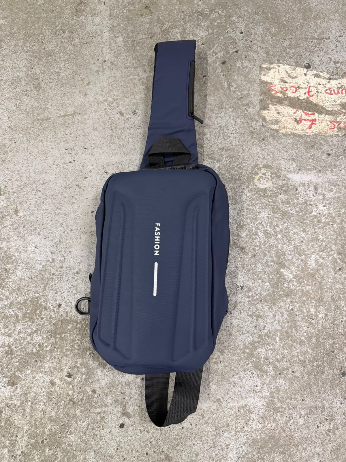 bolso crossbody antirrobo impermeable con clave numérica - foto 2 de 4, vista completa de correa y cierre
