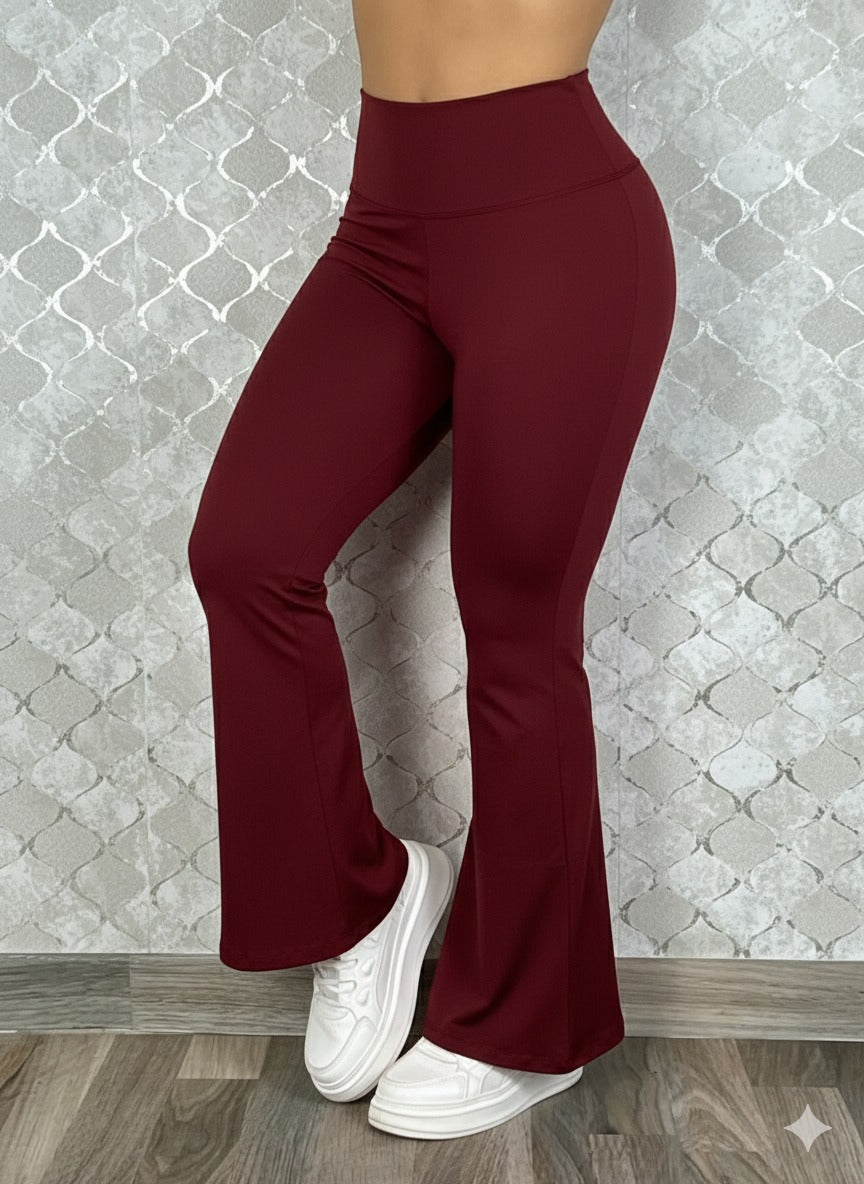 pantalón bota campana tiro alto - foto 15 de 20, color uva