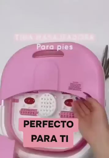 Detalle de la tina para pies: rodillos de masaje, cable de conexión y luz roja